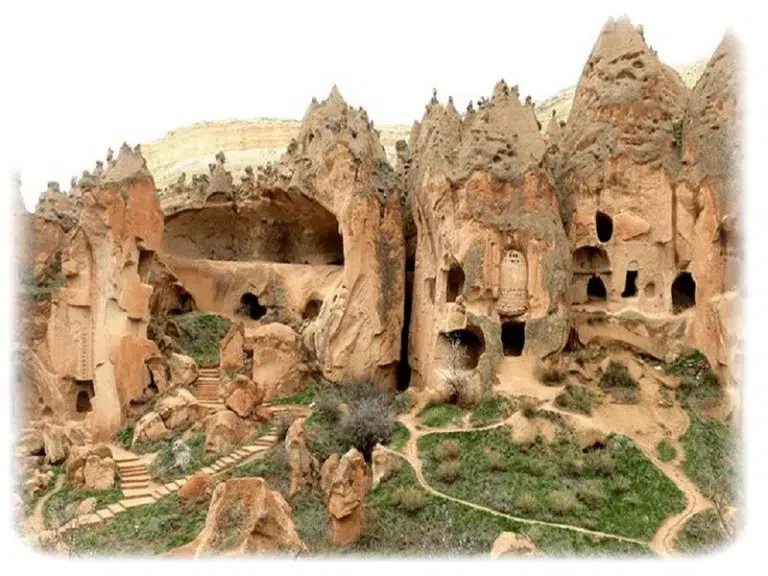 Kapadokya Peribacaları