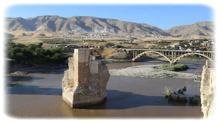 Hasankeyf Zeynel Bey Köprüsü